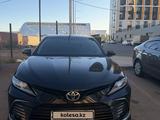 Toyota Camry 2021 года за 13 400 000 тг. в Караганда