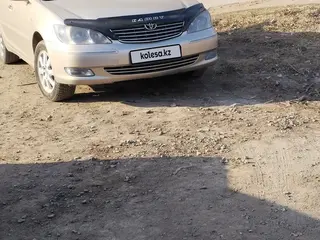 Toyota Camry, 2004