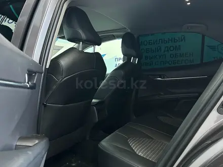 Toyota Camry 2021 года за 12 990 000 тг. в Тараз – фото 7