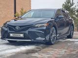 Toyota Camry 2019 года за 14 500 000 тг. в Павлодар – фото 2