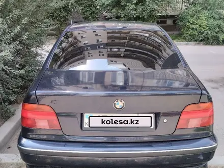 BMW 528 1997 года за 2 500 000 тг. в Алматы – фото 4