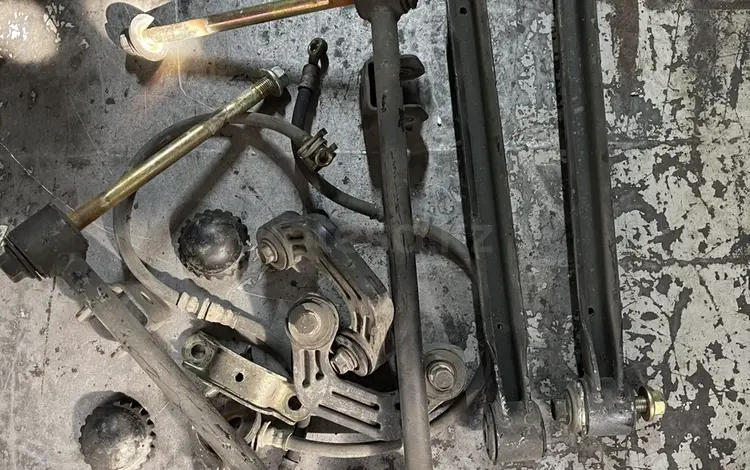 Привозной рычаг задний за 500 тг. в Алматы