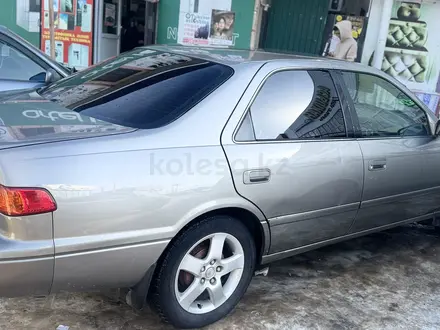 Toyota Camry 2000 года за 4 000 000 тг. в Шымкент – фото 7