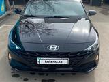 Hyundai Elantra 2022 года за 10 400 000 тг. в Алматы – фото 2