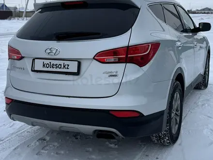Hyundai Santa Fe 2014 года за 8 500 000 тг. в Уральск – фото 4