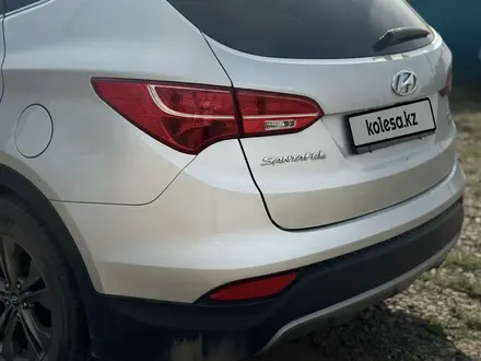 Hyundai Santa Fe 2014 года за 8 500 000 тг. в Уральск – фото 11