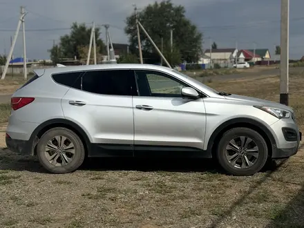 Hyundai Santa Fe 2014 года за 8 500 000 тг. в Уральск – фото 15