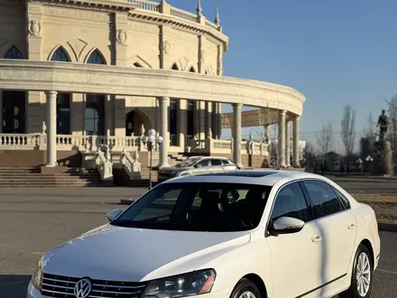 Volkswagen Passat 2012 года за 5 000 000 тг. в Атырау – фото 2