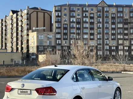 Volkswagen Passat 2012 года за 5 000 000 тг. в Атырау – фото 8