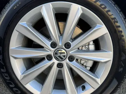 Volkswagen Passat 2012 года за 5 000 000 тг. в Атырау – фото 19