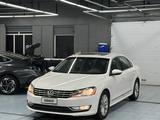 Volkswagen Passat 2012 годаүшін5 000 000 тг. в Атырау