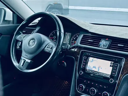 Volkswagen Passat 2012 года за 5 000 000 тг. в Атырау – фото 22