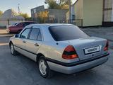 Mercedes-Benz C 180 1993 годаүшін1 750 000 тг. в Караганда – фото 5