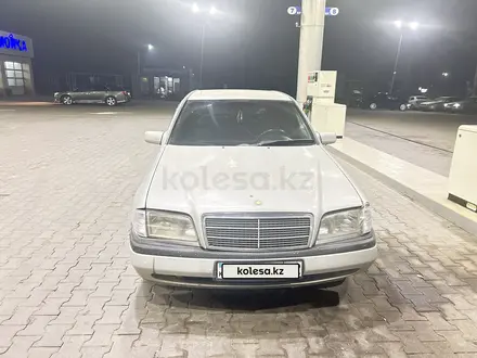 Mercedes-Benz C 180 1993 года за 1 450 000 тг. в Алматы – фото 4