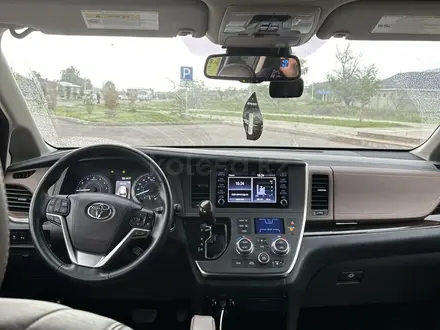 Toyota Sienna 2018 года за 19 000 000 тг. в Тараз – фото 18