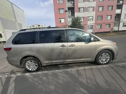 Toyota Sienna 2017 года за 14 800 000 тг. в Алматы – фото 4