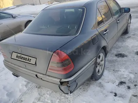 Mercedes-Benz C 180 1995 года за 1 750 000 тг. в Кокшетау – фото 4