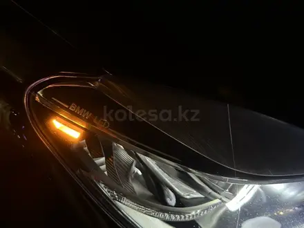 BMW 740 2018 года за 22 000 000 тг. в Алматы – фото 9