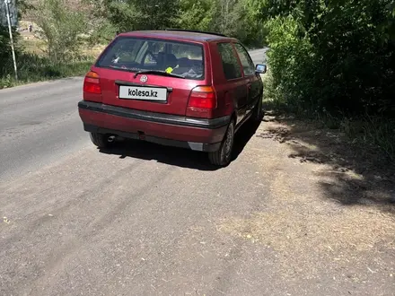 Volkswagen Golf 1992 года за 700 000 тг. в Караганда – фото 2