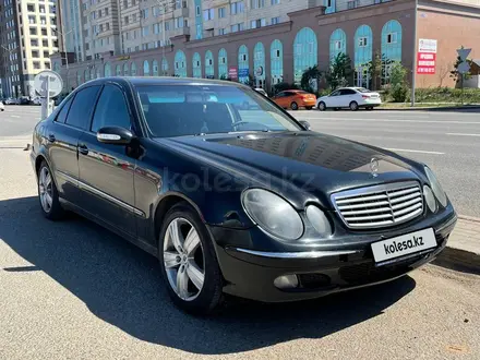 Mercedes-Benz E 320 2002 года за 3 700 000 тг. в Астана – фото 2