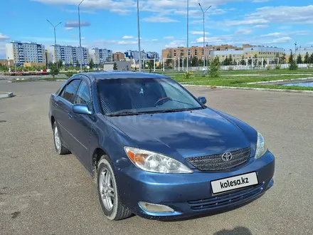 Toyota Camry 2004 года за 5 000 000 тг. в Семей – фото 2