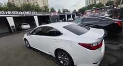 Lexus ES 300h 2013 года за 11 800 000 тг. в Алматы – фото 2