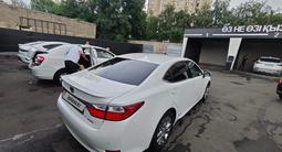 Lexus ES 300h 2013 года за 11 800 000 тг. в Алматы – фото 4