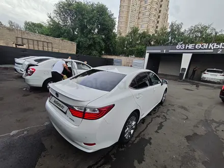 Lexus ES 300h 2013 года за 11 800 000 тг. в Алматы – фото 4
