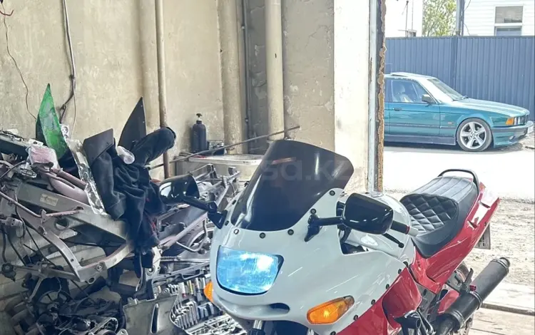 Kawasaki  ZZR 400 1993 года за 1 200 000 тг. в Астана