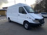 Mercedes-Benz Sprinter 2002 года за 5 500 000 тг. в Алматы – фото 3
