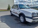 Volkswagen Golf 1993 годаүшін1 650 000 тг. в Астана