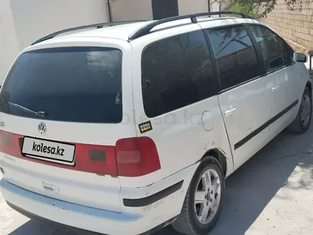 Volkswagen Sharan 2001 года за 2 500 000 тг. в Актау – фото 5