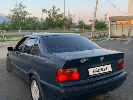 BMW 318 1993 года за 1 200 000 тг. в Алматы – фото 2