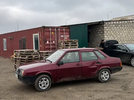 ВАЗ (Lada) 21099 2001 года за 400 000 тг. в Атырау – фото 2