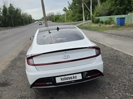 Hyundai Sonata 2021 года за 9 950 000 тг. в Караганда – фото 5