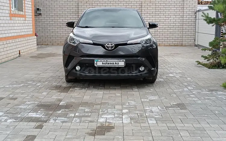 Toyota C-HR 2018 года за 10 200 000 тг. в Атбасар