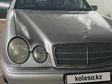 Mercedes-Benz E 230 1997 года за 2 850 000 тг. в Бауыржана Момышулы