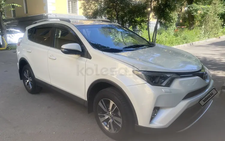 Toyota RAV4 2016 годаүшін9 600 000 тг. в Алматы