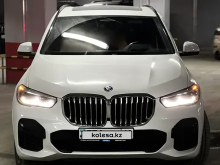 BMW X5 2022 года за 47 200 000 тг. в Актау – фото 2
