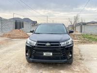 Toyota Highlander 2018 года за 18 500 000 тг. в Шымкент