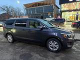 Kia Sedona 2017 годаүшін9 500 000 тг. в Алматы – фото 2