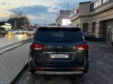 Kia Sedona 2017 годаүшін9 500 000 тг. в Алматы – фото 5