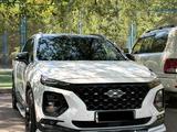 Hyundai Santa Fe 2020 года за 15 900 000 тг. в Алматы