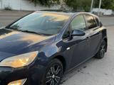 Opel Astra 2012 года за 3 200 000 тг. в Караганда