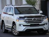 Toyota Land Cruiser 2017 годаүшін36 500 000 тг. в Алматы