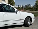Mercedes-Benz E 320 2001 годаүшін4 600 000 тг. в Шымкент – фото 3