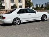 Mercedes-Benz E 320 2001 годаүшін4 600 000 тг. в Шымкент – фото 2