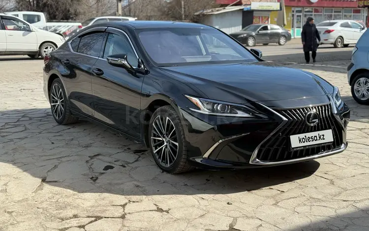 Lexus ES 250 2022 года за 25 500 000 тг. в Алматы
