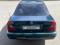 Mercedes-Benz C 180 1994 года за 1 400 000 тг. в Астана