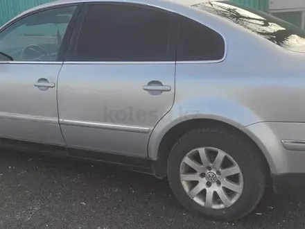 Volkswagen Passat 2001 года за 1 800 000 тг. в Тараз – фото 3